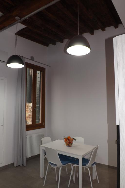 Venice House Стая снимка